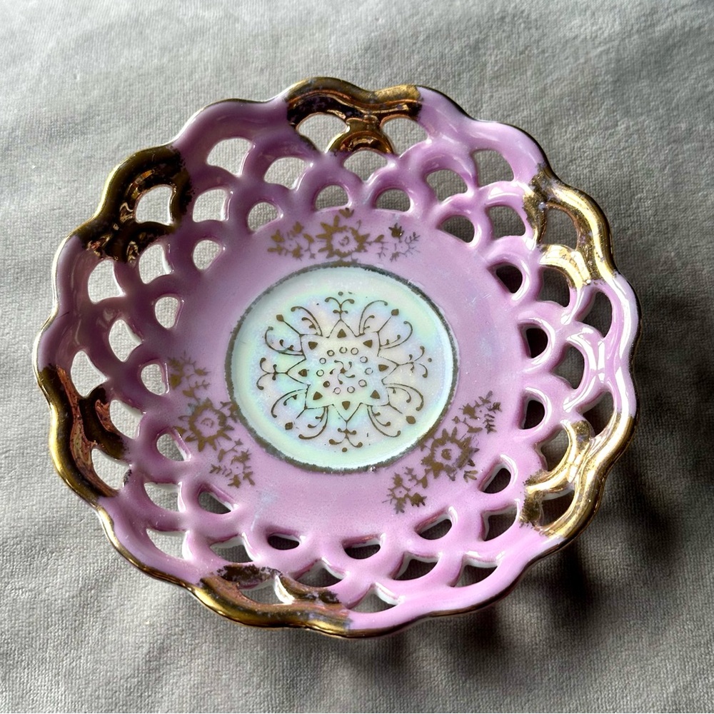 Vintage Trinket Dish Purple With Gold Trim Iridescent Center 4.75 Inches